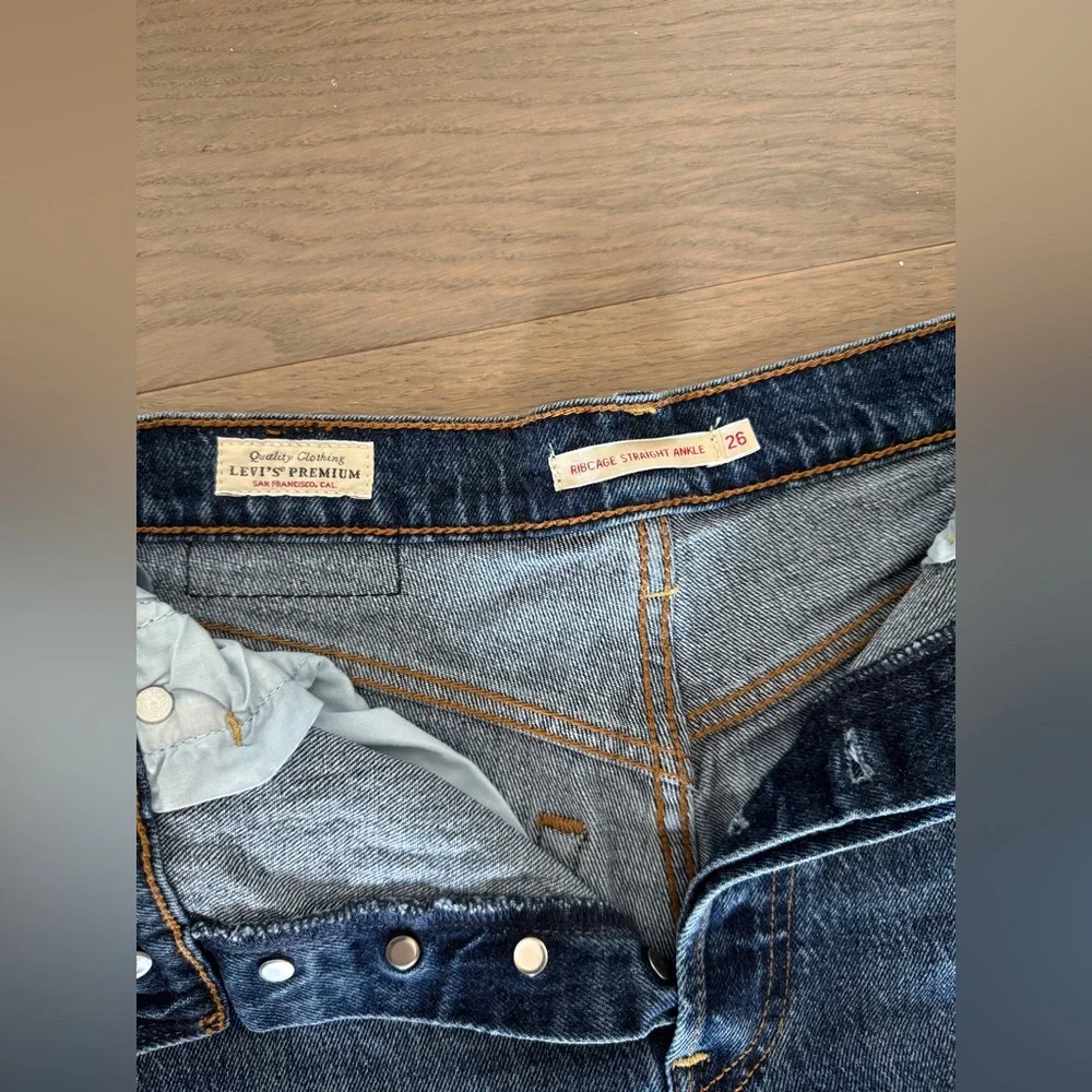 Levi's RIBCAGE STRAIGHT ANKLE WOMEN'S JEANS - Picture 7 of 7